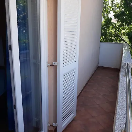 Denis Apartment *